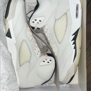 Nike Air Jordan Retro 5 SE Brand New 🔥🔥💧💧
